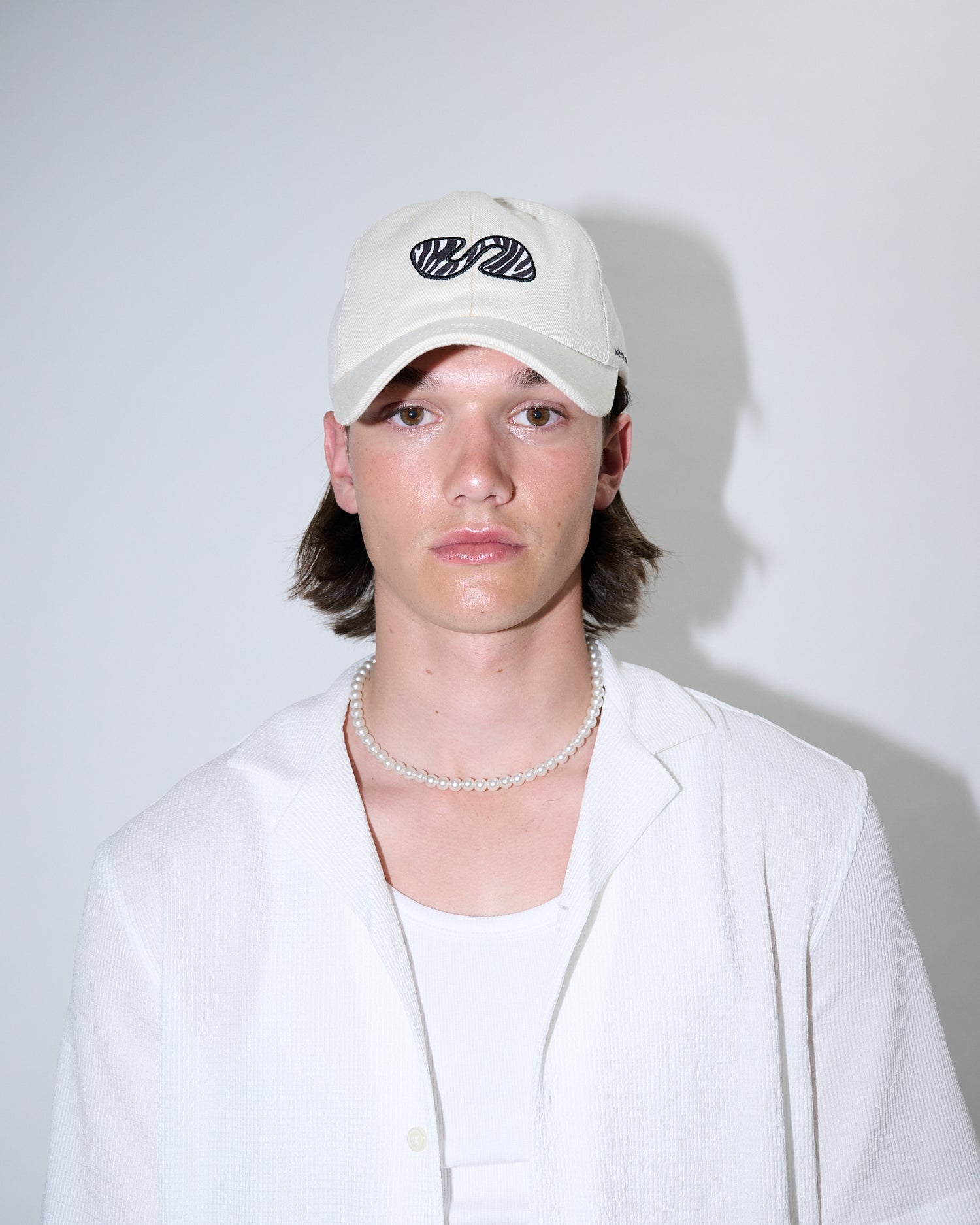 SZADE - remix cap ; ivory denim / zebra