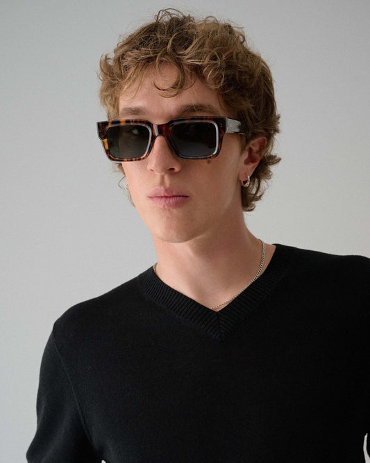 SZADE - dixon ; walnut / moss polarised