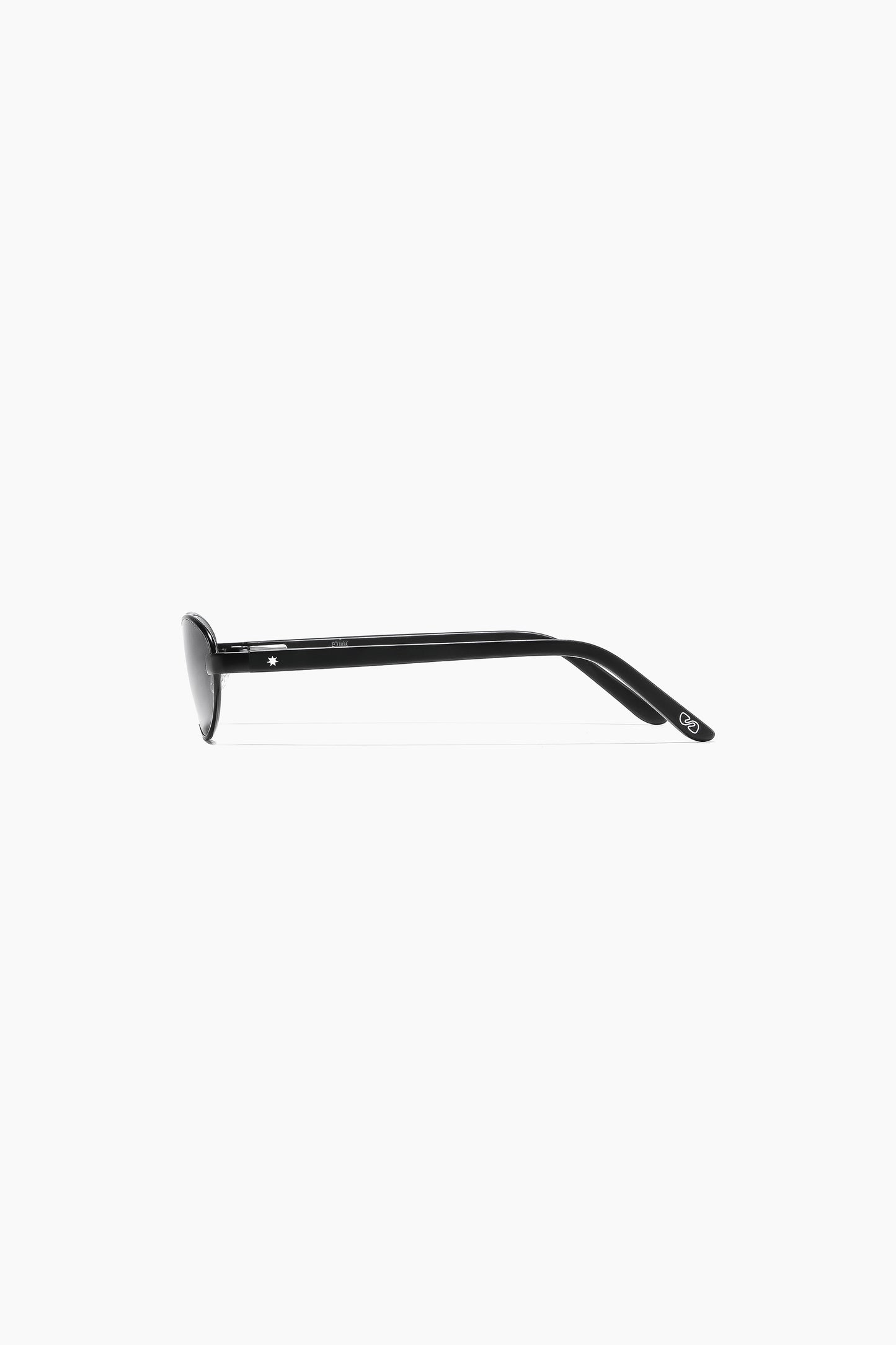SZADE - cherry ; matte black / ink