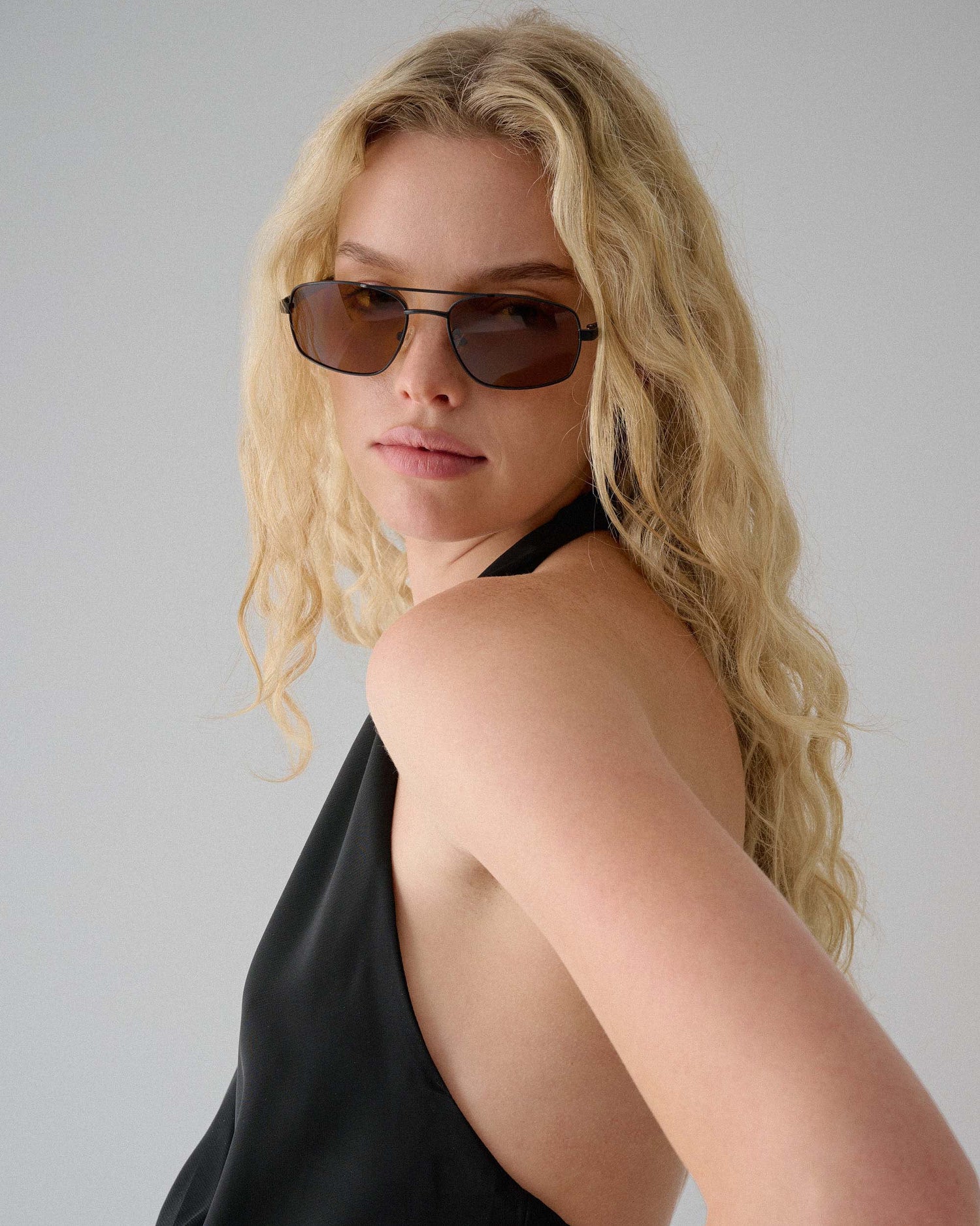 SZDS26AST_MTBLKHZL_7_1766020876