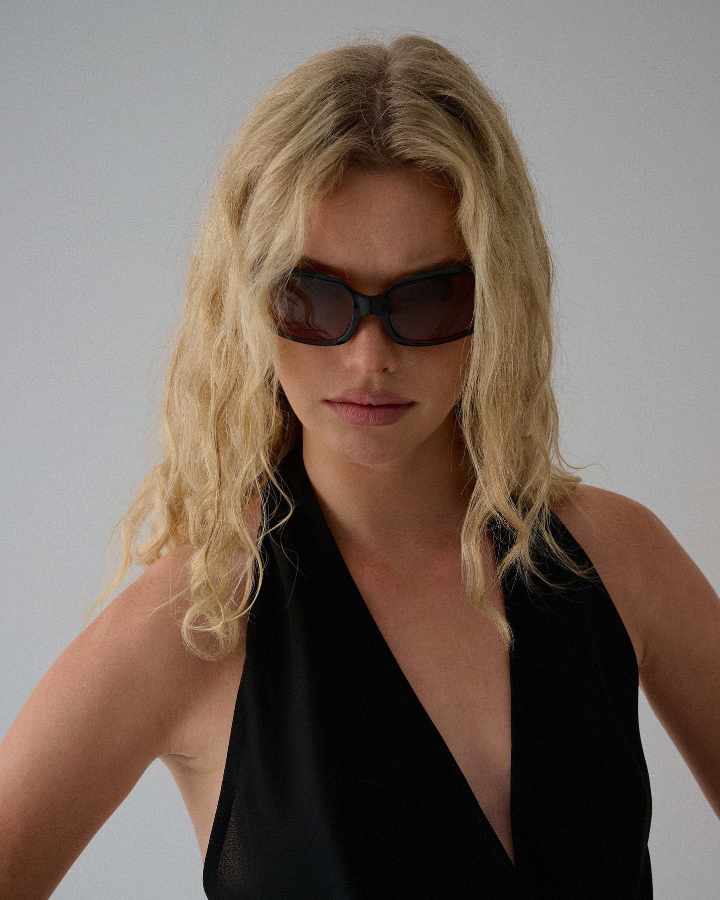 SZDS26FAR_BLKHZLP_7_1766021078